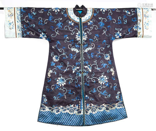 Qing Dynasty, Chinese ancient silk embroidery coat robe