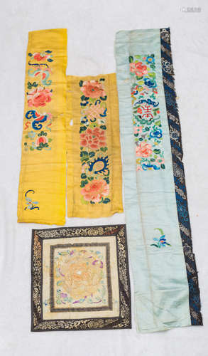 Qing Dynasty, 4 pieces Chinese ancient silk embroidery of flowers