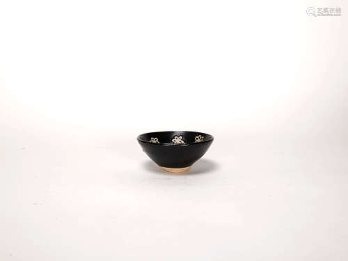 宋元時期-吉州窯剪紙貼花紋碗
