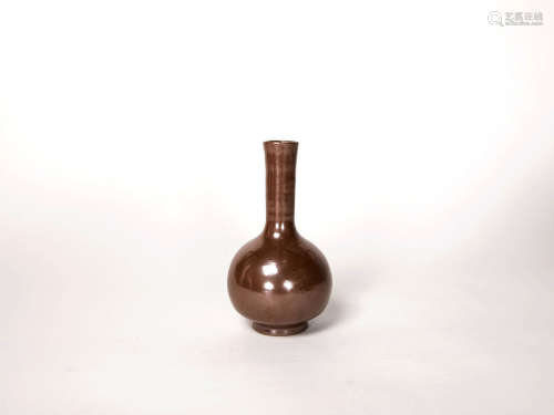 宋代-耀州窯醬釉直頸瓶
