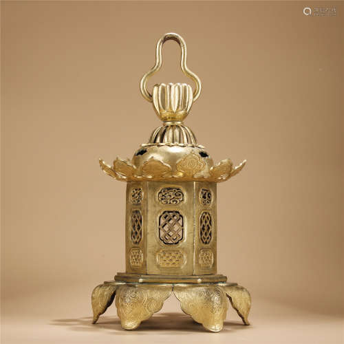 Early Qing Dynasty, bronze gilt lamp incense burner