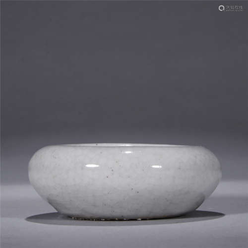 Qing Dynasty, GE YOU porcelain water pan