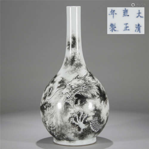 Qing Dynasty, YONG ZHENG, Tang Ying style ink painting dragon pattern porcelain bottle