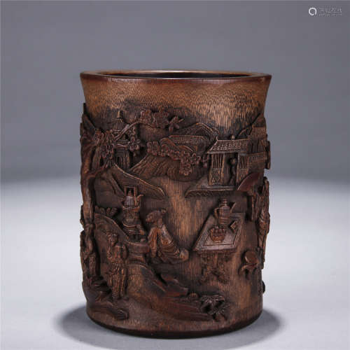 Bamboo carved figure and storay brush pot