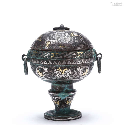 During the Han Dynasty, bronze and gold silver double ear jar