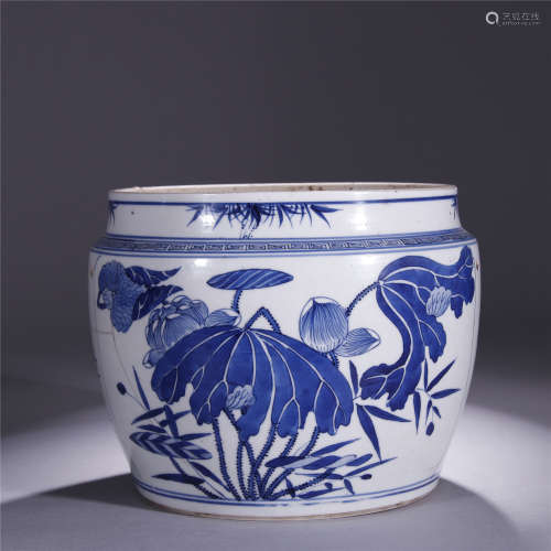 Blue and white lotus pattern porcelain bowl