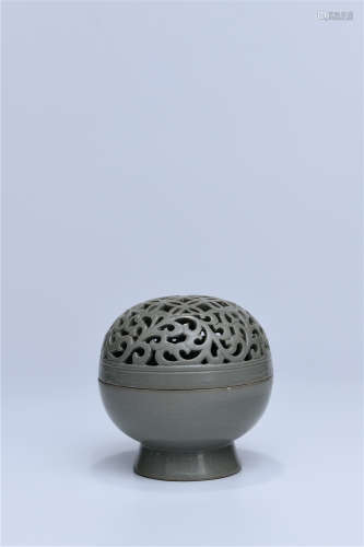 Yue Yao porcelain incense burner