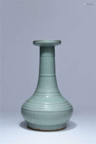 Guan Yao porcelain vase