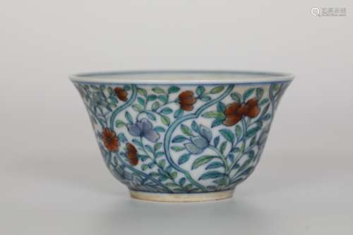 Qianlong, Doucai flower cup