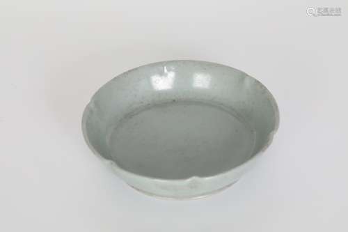 Qing Jun porcelain plate of Song Dynasty