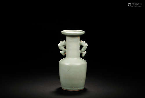 CELADON GLAZED BOTTLE VASE WITH FISH HANDLES