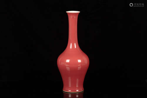 MONOCHROME RED GLAZED VASE