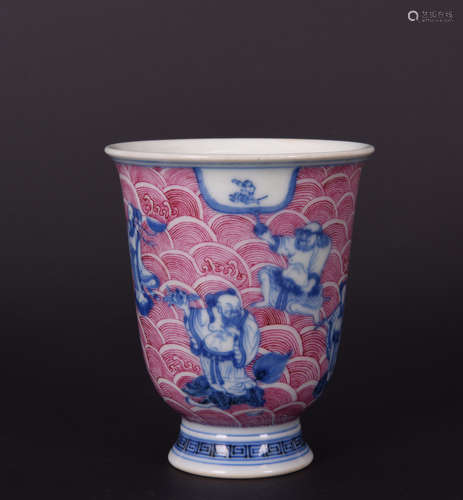 BLUE AND WHITE UNDERGLAZED RED 'EIGHT IMMORTALS' CUP