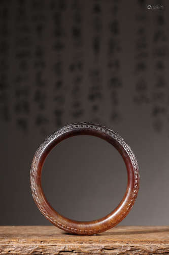 HETIAN JADE CARVED ROUND BANGLE