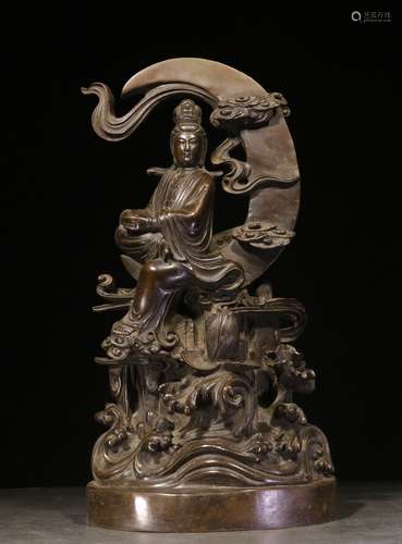 BRONZE CAST AND CARVED 'GUANYIN' FIGURAL GROUP