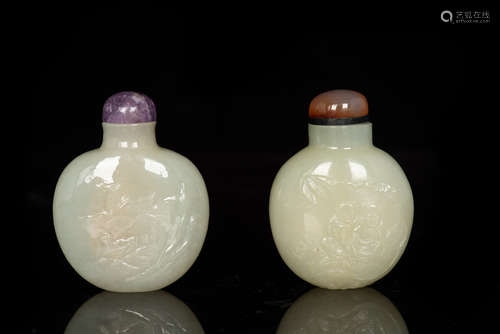 PAIR OF WHITE JADE CARVED SNUFF BOTTLES