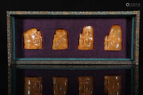 SET OF FOUR SHOUSHAN TIANHUANG 'BAMBOO' STAMP SEALS