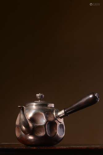 SHOWA PERIOD JAPANESE CAST SILVER TEAPOT