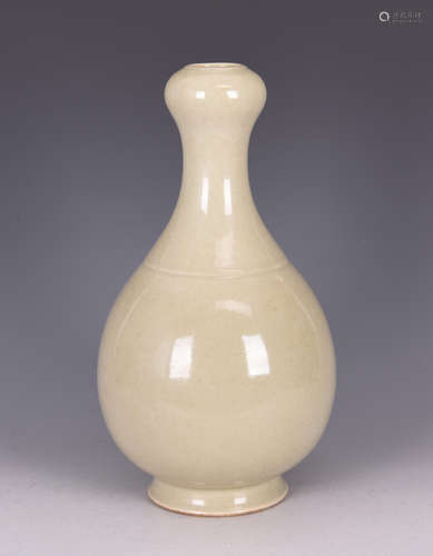 RU TYPE GARLIC HEAD VASE WITH RING PATTERN