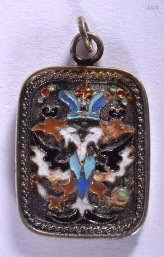 A CONTINENTAL SILVER AND ENAMEL PENDANT. 10 …