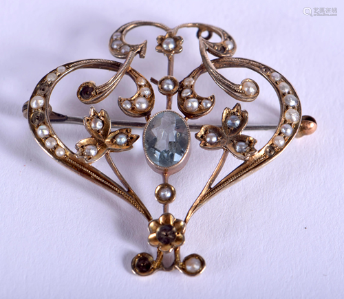 AN ART NOUVEAU 9CT GOLD PENDANT BROOCH. 3…