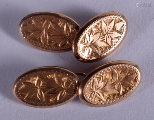 A PAIR OF VINTAGE 9CT GOLD CUFFLINKS. 2.8 grams.