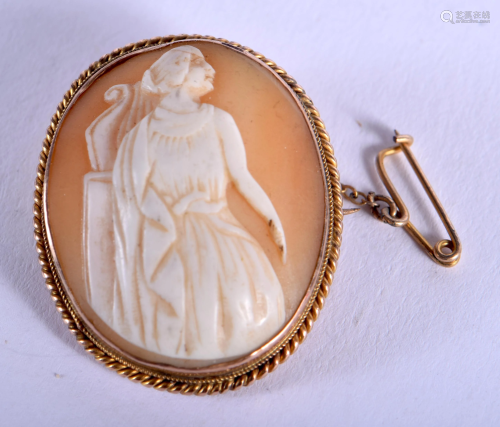 A 9CT GOLD CAMEO BROOCH. 7.1 grams. 3 cm x…