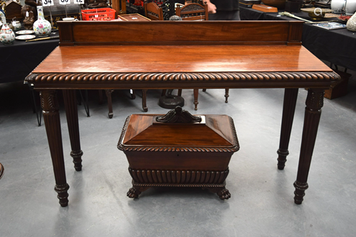 A LARGE EARLY 19TH CENTURY MAHOGANY SERVI…