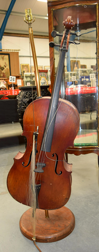 AN UNUSUAL VINTAGE CELLO LAMP. 127 cm x 40 cm.