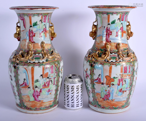 A LARGE PAIR OF 19TH CENTURY CHINESE CANTON…