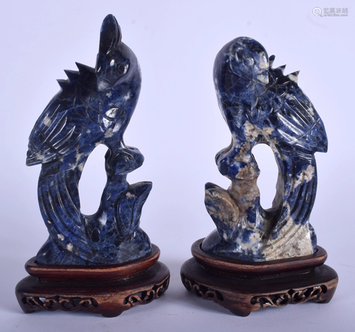 A PAIR OF EARLY 20TH CENTURY CHINESE CARVED L…