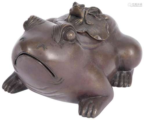 Chinese Bronze Frog-Form Incense Burner