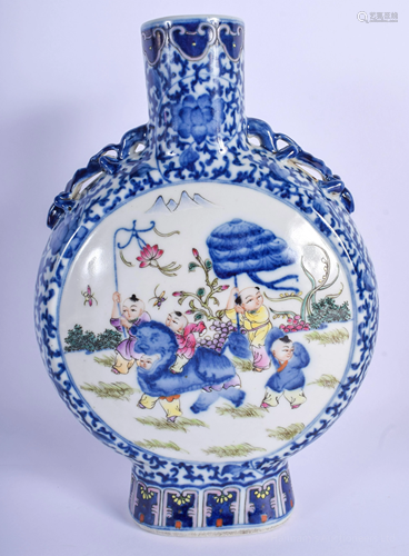 A CHINESE TWIN HANDLED PORCELAIN PILGRI…