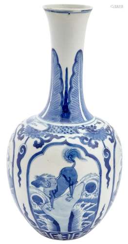 A Chinese Blue and White Porcelain Bottle Vase