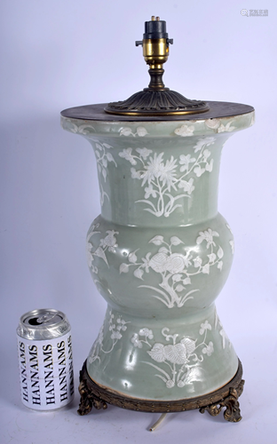 A LARGE 18TH/19TH CENTURY CHINESE CELADO…