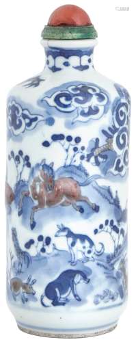 A Large Chinese Blue and White and Copper Red Porcelain Table Snuff Bottle