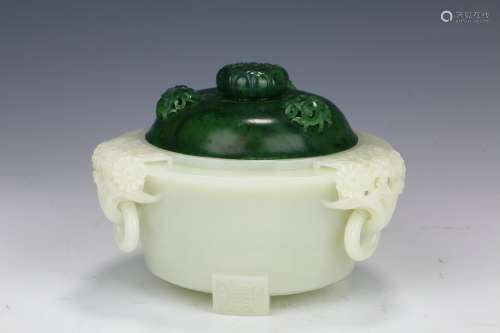 Chinese Hetian Jade Incense Burner In Qing Dynasty