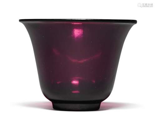 AN AMETHYST-PURPLE GLASS BELL-SHAPED CUP,  QING DYNASTY, 18TH / 19TH CENTURY