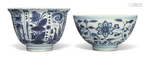 TWO BLUE AND WHITE BOWLS, 17TH / 18TH CENTURY