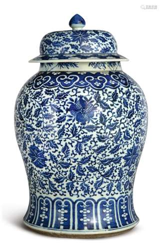 A BLUE AND WHITE 'FLORAL' BALUSTER JAR AND COVER, 19TH CENTURY