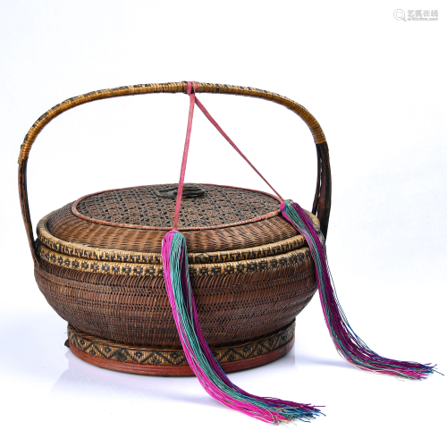 A bamboo Basket
