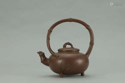 A Zisha Teapot With Potery Pattern