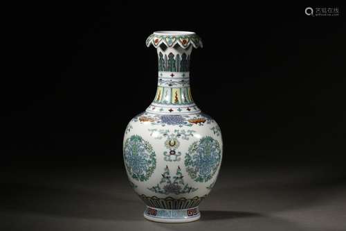 A Chinese Porcelain Vase With Dou Cai And Flower Pattern