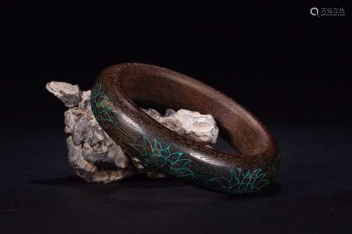 A Chinese Agarwood Bangle With Lotus Pattern