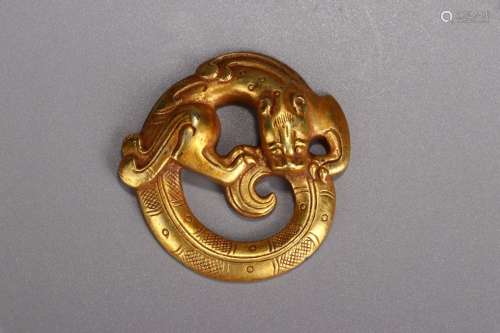 A Gilding Silver Ornament With Dragon Carving