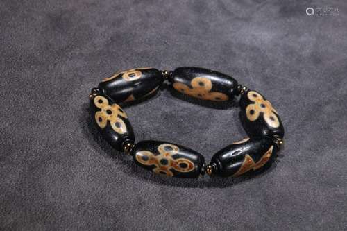 A 5-Eye Dzi Bracelet