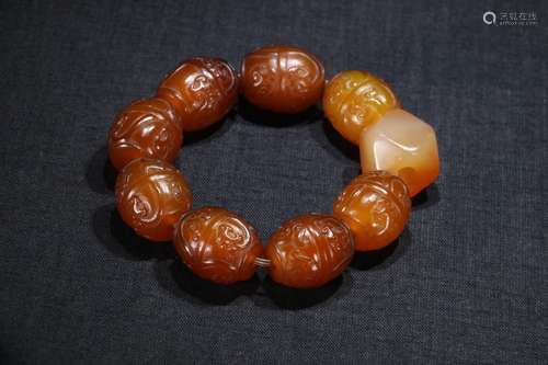 An Agate Bracelet With Dragon Pattern