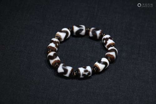 A 3-Eye Dzi Bracelet