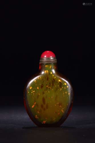 A Chinese Hetian Jade Snoof Bottle