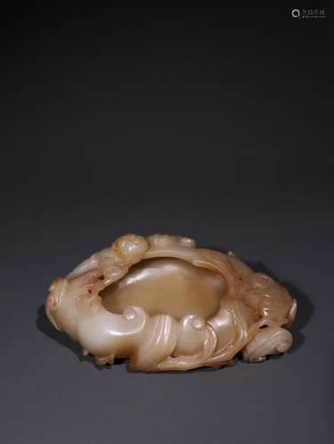 A Chinese Hetian Jade Brush Washer With Figure Pattern